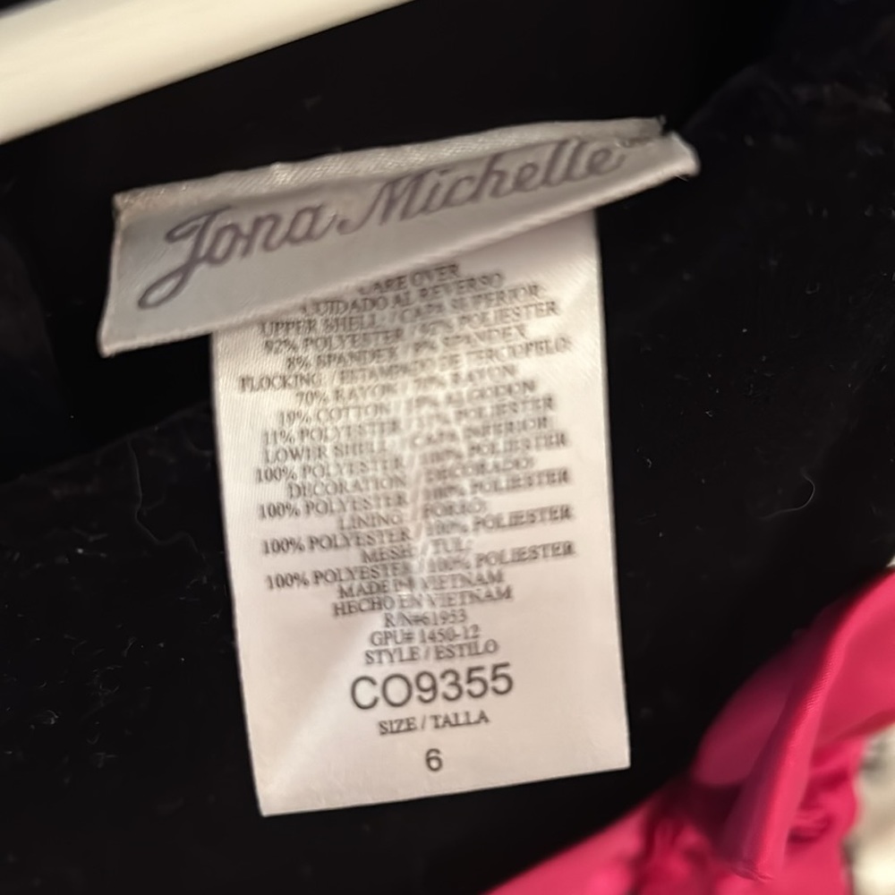 Jona Michelle girls dress, size 6. Worn once; like new. - Picture 4 of 4